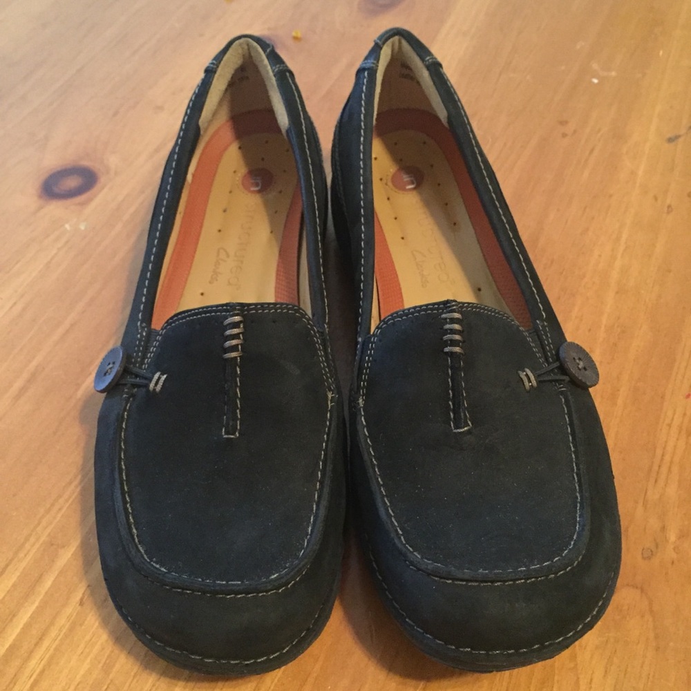Black Clark’s Unstructured slip ons. Women’s 9 1/2